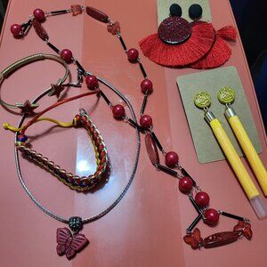 Lot 3 - Jewelry Bundle (15 Pieces)